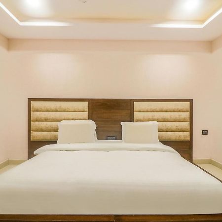 Fabhotel Mid Town Grand פנצ'קולה מראה חיצוני תמונה