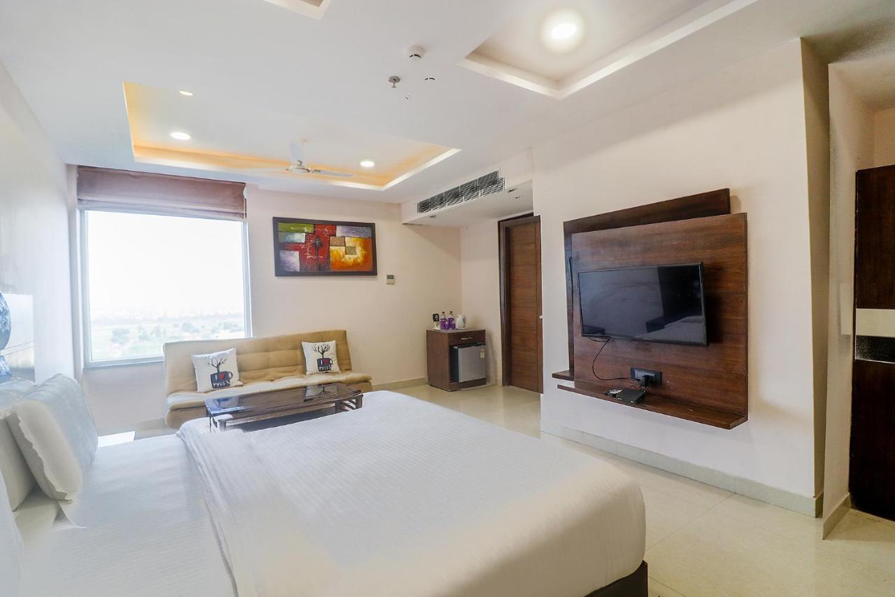 Fabhotel Mid Town Grand פנצ'קולה מראה חיצוני תמונה